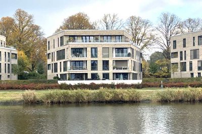 Seniorengerecht wohnen, mit Blick auf Wakenitz, Trave-Kanal + Altstadt