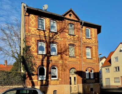 Schick und Charme vergangener Zeiten! 

Stattliches Mehrfamilienhaus mit besonderer Architekturges