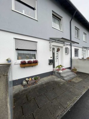 Reihenmittelhaus mit Garten und Garage in sehr guter und ruhiger Lage