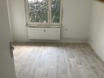 Reinkommen und Wohlfühlen: schöne 2-Zi.-Wohnung mit Ausblick