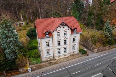 Provisionsfreies Investment in DD-Bühlau. Tolle Altbauwohnung mit Balkon + Einbauküche.