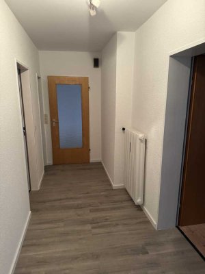 Vermiete eine Schöne helle 3-Zimmer Wohnung mit Balkon