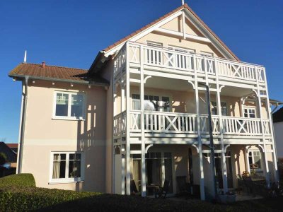 helle, hochwertig eingerichtete Terrassenwohnung im Ostseebad Kühlungsborn West