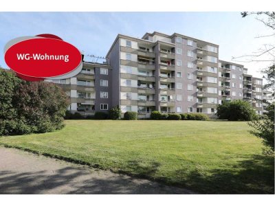 Zimmer mit Balkon innerhalb einer 3er-WG // 2.OG links