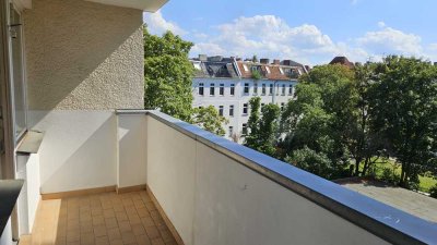 Helle Wohnung mit Balkon in Berlin-Schmargendorf