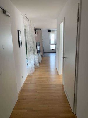 Neuwertige 3-Zimmer-Penthousewohnung im Westen Nürnbergs