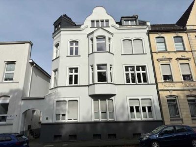 Schöne 3-Zimmer-Wohnung in Jugendstilhaus mit Balkon und Gartennutzung am Rande der City.