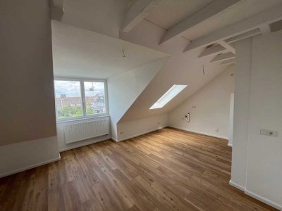 Köln-Kalk, lichtdurchflutete 50 m² große 2 Zi Neubau Whg. für 940 € warm