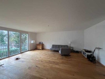 moderne 4 Zimmer-Wohnung in ruhiger Lage -gehobene Ausstattung mit Einbauküche-ab dem 01.02.2025