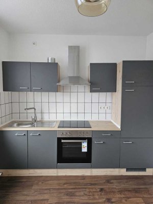 Ansprechendes Apartment in Solingen. Die Wohnung wurde komplett neu renoviert inkl. neuer Küche