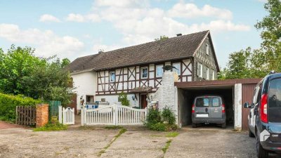 Viel Platz für die Familie – teilmöbliertes Einfamilienhaus mit ELW und Kamin in Seßlach