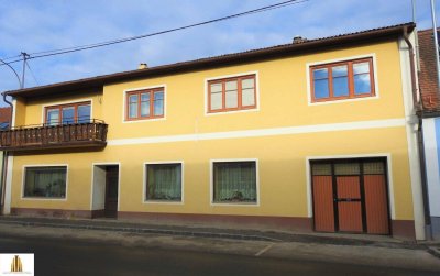 Einfamilienhaus mit erdgeschoßigem Cafehaus (Lokal), gemauertem Stadel und Garten in Weitersfeld im Bezirk Horn!