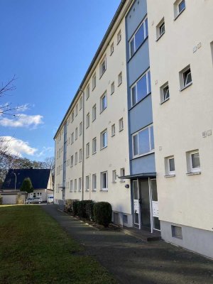 4 Zimmer mit Balkon, Am Heilandsfrieden 11, 2. OG re, ID 94440