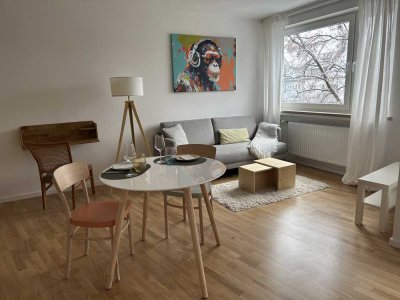 Moderne, helle 1,5-Zimmer-Wohnung in München Schwabing-West