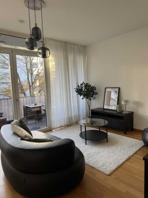 Moderne, möblierte 2-Zimmer-Whg mit Balkon und Einbauküche in Lichtenberg