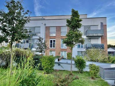 Helle Staffelgeschosswohnung mit großzügiger und sonniger Dachterrasse im schönen HH-Sinstorf