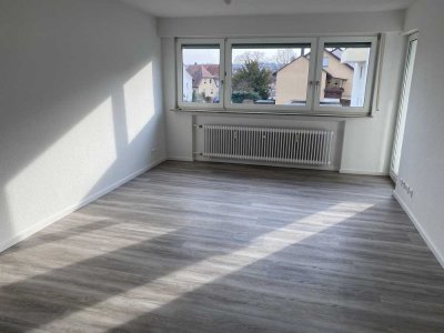 Renovierte 3-Zimmer Wohnung in Flughafennähe