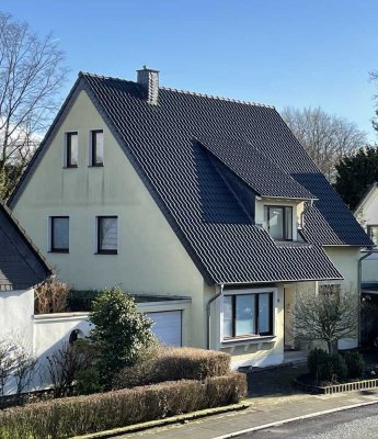 1-Fam. Haus mit Büro/Praxis und Garten in Köln Junkersdorf