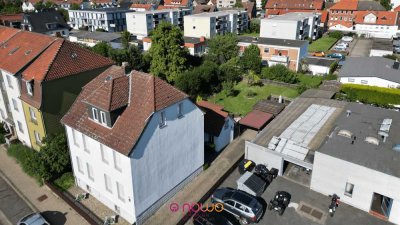 Gepflegtes Einfamilienhaus mit 7 Zimmern - Großzügiger Garten, Sonnenterrasse und Carport