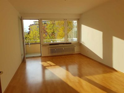 Stilvolles 1 Zimmer-Appartement mit Balkon und Einbauküche in Germering - nur an Nichtraucher