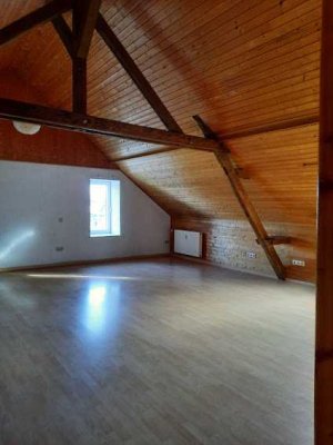 Loft, Dachstudio Wohnung, 90qm mit 50qm Dachterrasse im Zentrum von Flammersfeld Tel. 02685 988863