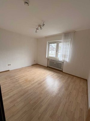 2-Zimmer-Wohnung in altmodischen Stil