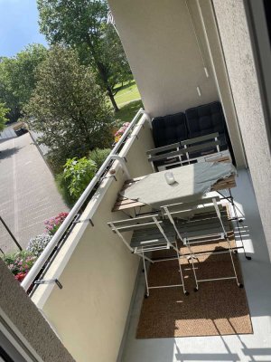 Vollständig renovierte 2-Zimmer-Wohnung mit 2 Balkonen und EBK in Ludwigshafen