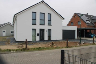 Elegantes Einfamilienhaus mit Doppelgarage