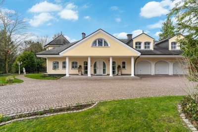 Exklusives Wohnjuwel: Villa im amerikanischen Stil auf großzügigem Parkgrundstück in Moers