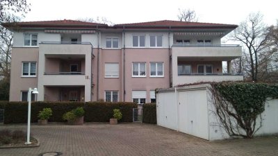 Freundliche und gepflegte 4-Raum-Wohnung mit gehobener Innenausstattung in Landau