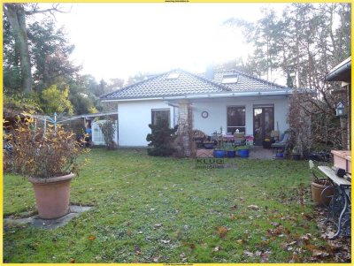 Nassenheide! Moderner Bungalow (Massivbau 2013) mit ausgebautem Dachgeschoss u. idyllischem Garten