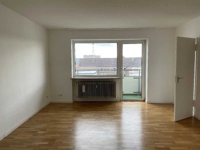 Gemütliche 2-Zimmer Dachgeschosswohnung in zentraler Lage