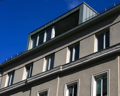 Lichtdurchflutete Dachgeschosswohnung mit Loggia - wohnen über den Dächern der Linzer Hauptstraße !