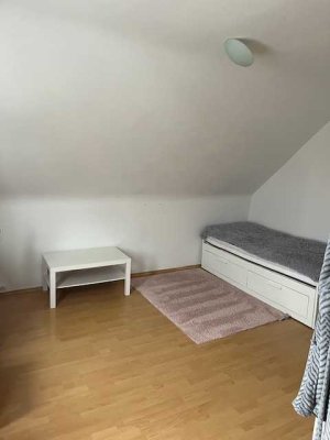 Schöne 4-Zimmer-Dachgeschosswohnung in Hannover