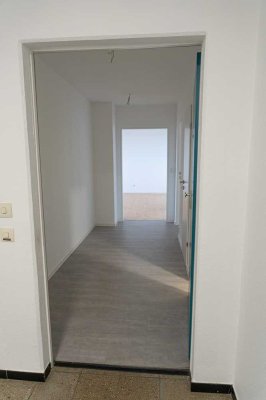 Helle 3,5-Zimmer-Wohnung mit Bergblick in Friedrichshafen