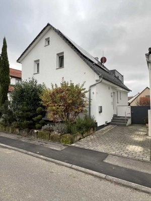 Mit Liebe kernsaniertes Einfamilienhaus + Anbau (Neubau 2014) in ruhiger Lage in Ilsfeld