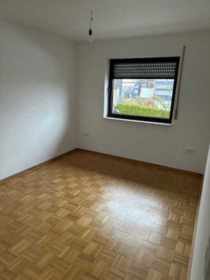 Attraktive 5-Zimmer-Erdgeschosswohnung mit zusätzlich ausgebautem Dachgeschoss in Birken-Honigsessen