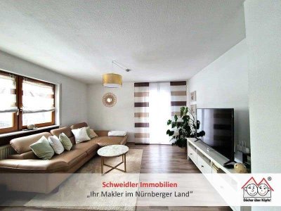 Für kreative Köpfe! Tolle 2-PLUS-1-Raum-Wohnung mit Balkon und Garage in Schnaittach