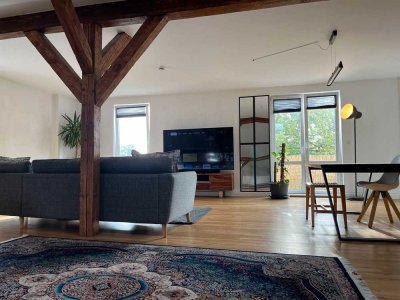 Freundliche Loft-Wohnung mit gehobener Innenausstattung mit EBK in Bremen