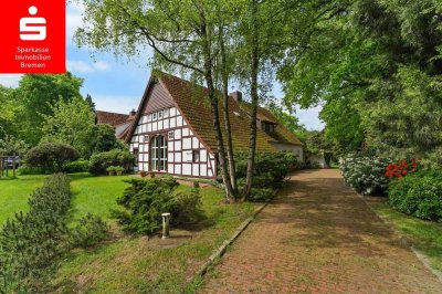 Hemmoor-Heeßel: Hier werden Wohnträume wahr. Traumhaftes Bauernhaus mit Garage und großem Garten