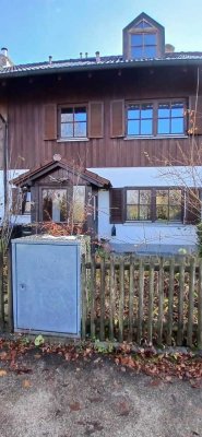 Reihenmittelhaus mit Sanierungsbedarf