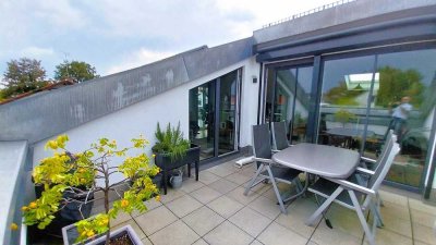 Großzügige 3-Zimmer Wohnung im Dachgeschoss mit Dachterrasse und zwei TG-Stellplätzen ab 1.Dez.