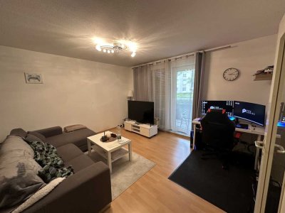 *Hanau Innenstadt* / Gepflegte Teilmöblierte 2-Zimmer EG-Wohnung mit Balkon