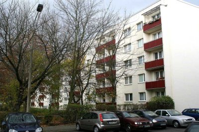 3-Raum-Whg. mit Balkon in Stadtfeld- WE 59 - Umzugsbeihilfe in Höhe einer Kaltmiete wird übernommen