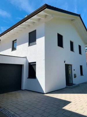 Neubau-Einfamilienhaus mit gehobener Ausstattung in Rosenheim Aising