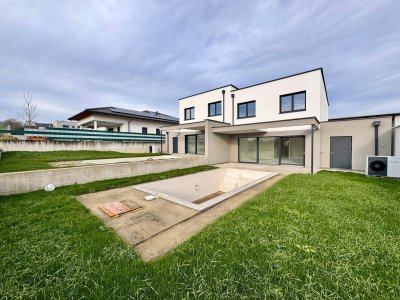 KEMATEN DELUXE *134 m² Doppelhaushälfte*Garten *Pool *belagsfertig