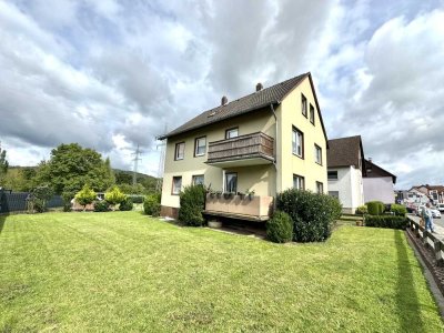 3-Familienhaus mit riesigem Garten!