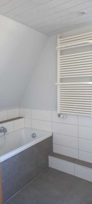 Freundliche und sanierte 3-Zimmer-Wohnung mit Balkon in Erfurt