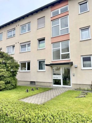 Schön renovierte 3-Zimmer-Wohnung mit Balkon, EBK, TG-Platz in FFB ab 1.1.25 auf Wunsch möbliert