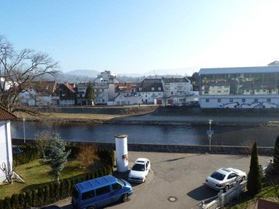 Großzügige, helle 4½-Zimmer Wohnung mit Aussicht